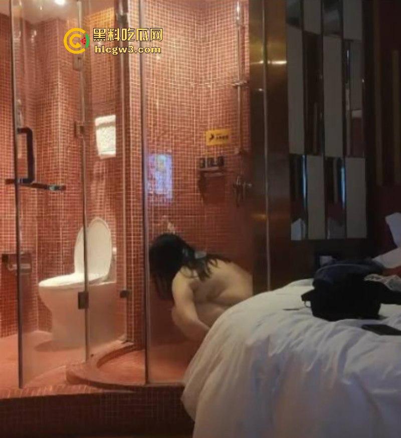 坐牢三年 错把母猪当天仙！ 小伙出狱soul约炮巨肉坦克妹 谁知酸逼自带生化攻击 臭yue了！  第5张