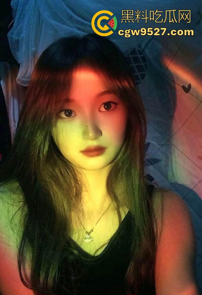 偷情大四女友闺蜜【耿思雨】斯文尤物秒变骚货，饱满肥美的骚穴，湿漉多汁，入爆操内射喷水！  第4张