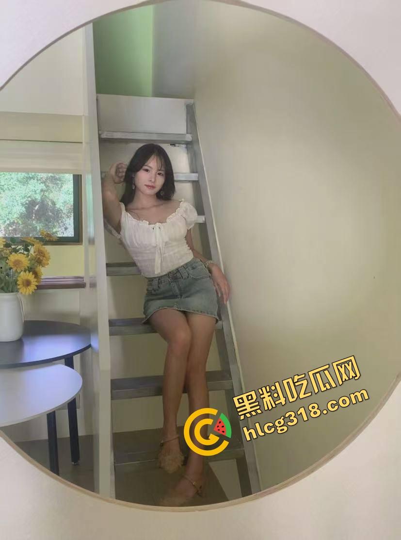 骚逼就是骚逼，偷吃被干到高潮，整个身子都在颤，青春就是要玩得狠一点！被操成母狗有什么丢人的？  第1张