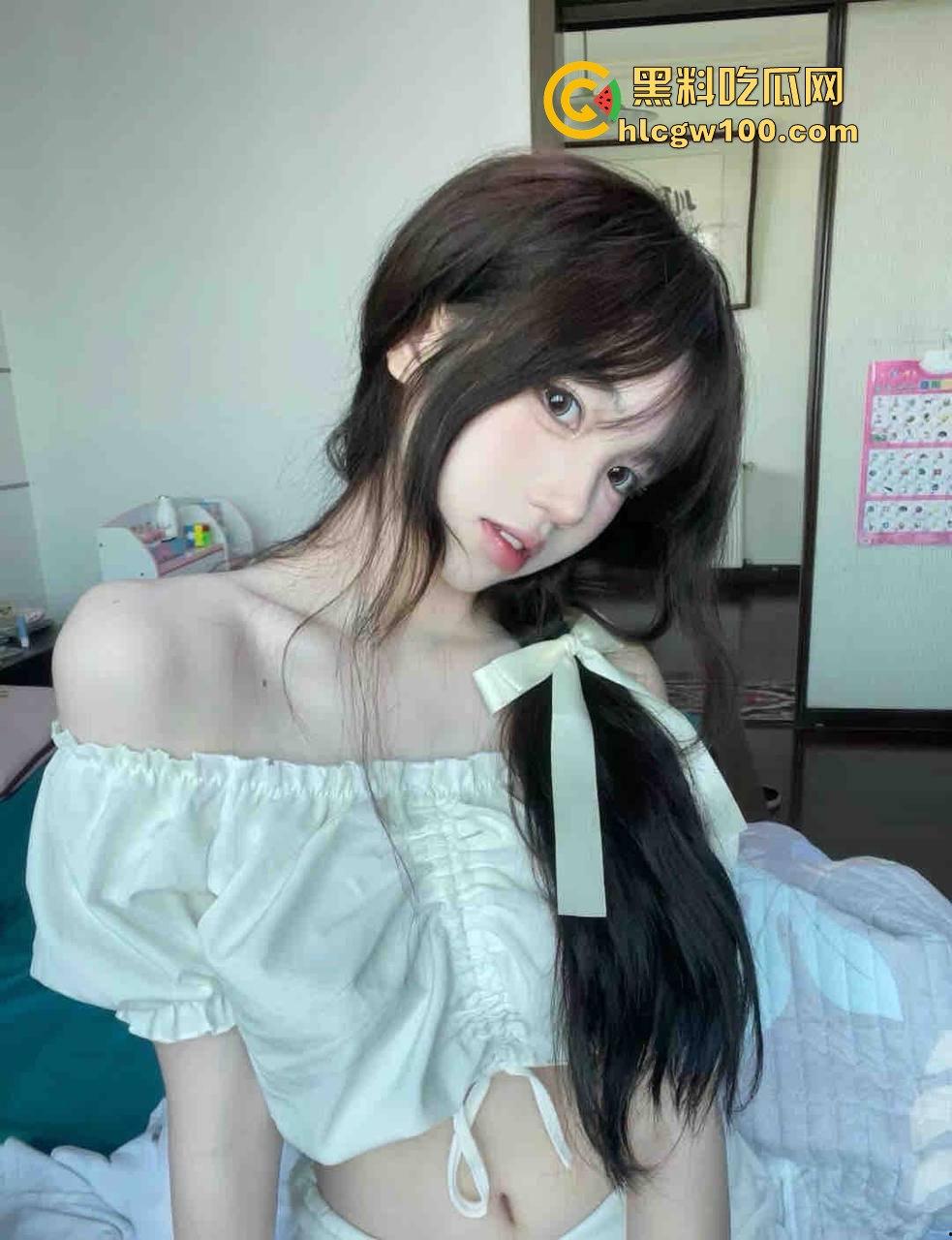 陕西酒店00后前台骚妹子『 蒋可冉 』直接成瓜友御用炮友，干完不粘人骚到骨子里，随叫随到谁用谁爱上！  第17张