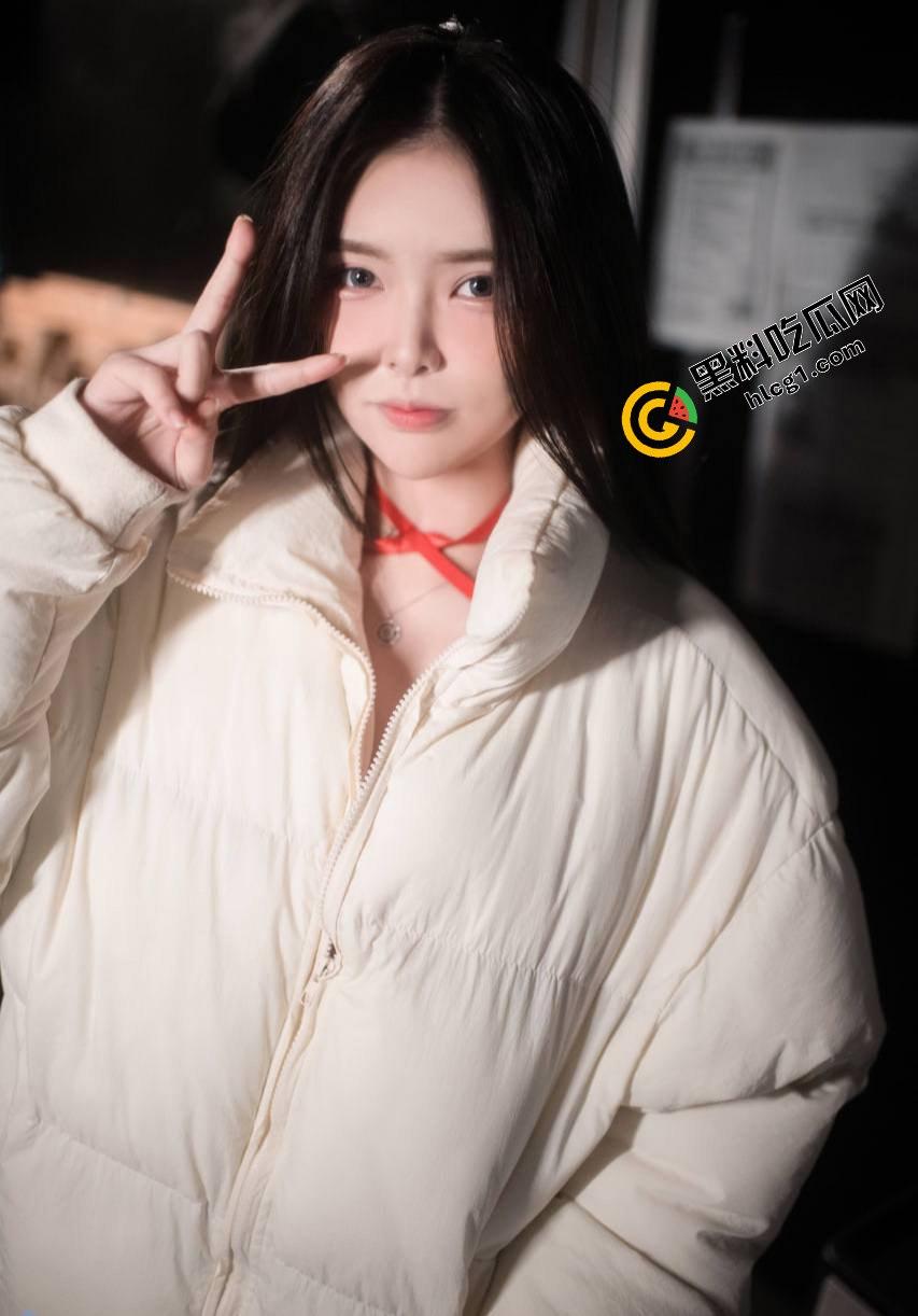 前WE战队大舅子前妻「金提莫」下海首部福利大片,水晶棒激情自慰喷射全记录! 第3张 前WE战队大舅子前妻「金提莫」下海首部福利大片,水晶棒激情自慰喷射全记录! 第3张