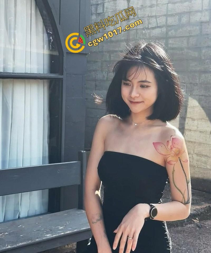 高颜值网美【李茹芸】视频曝光：粉嫩美乳深喉猛干，翘臀啪啪水声浪叫，独自手指疯狂揉捏粉穴，表情崩裂硬爆！  第3张