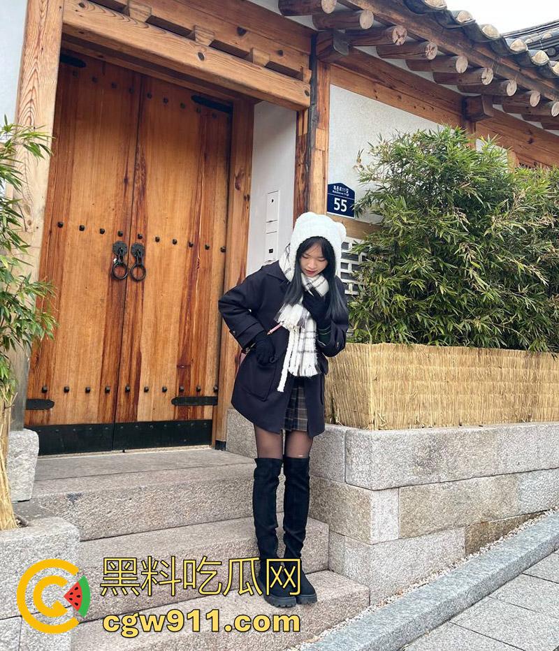 大连艺术学院【周韩雅】，身材极品美腿修长，被土豪包养穿诱人黑丝，酒店扛腿打桩爆操！  第11张