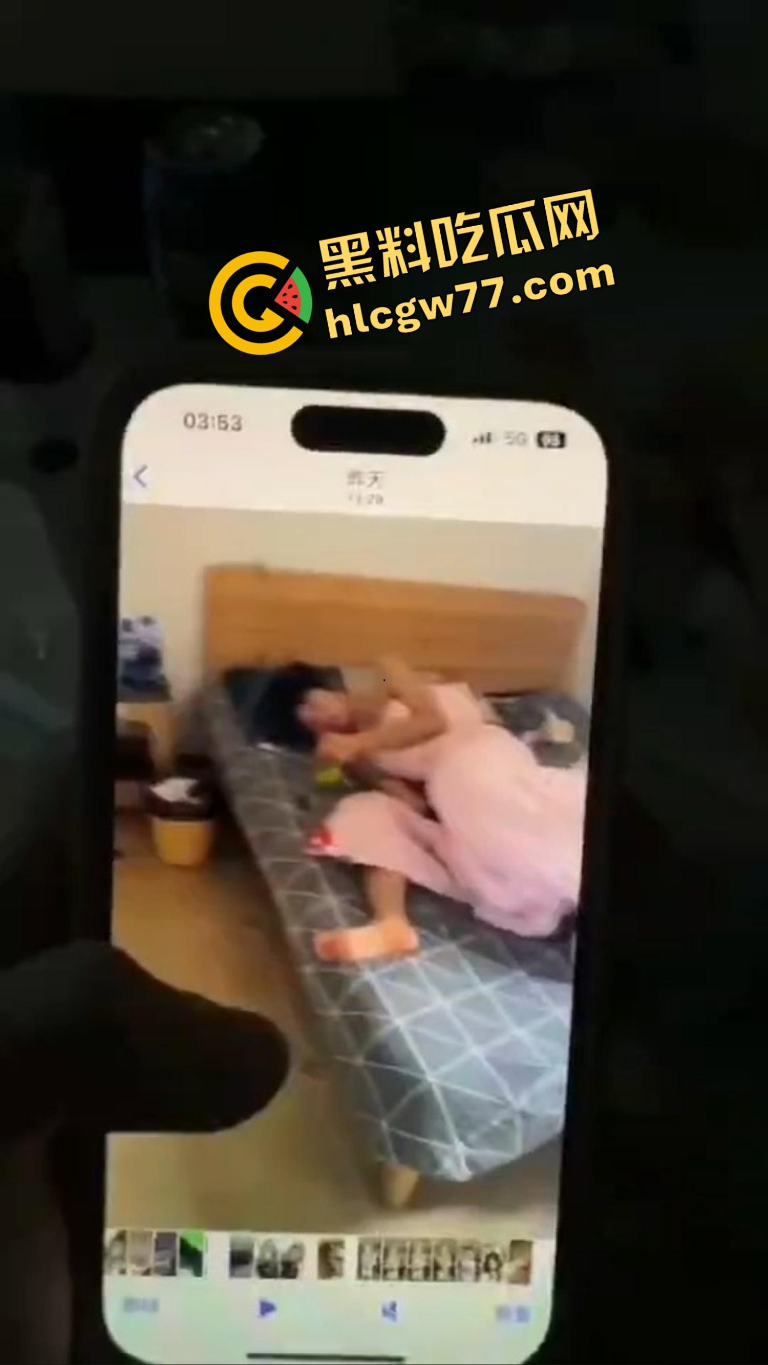 重庆高颜值女网红一边装处女一边玩出轨，两段说辞打脸， 一次出来卖和第二次出来卖的故事？  第10张