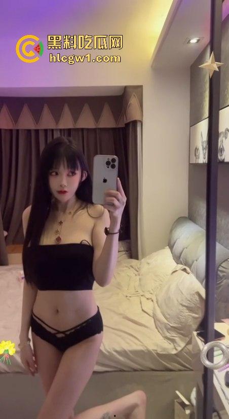 瓜友爆料广州商务饭局的头号骚货『姜安琪』！表面高冷，撒钱贴你身上送逼，干到她腿软还叫爸爸！  第6张