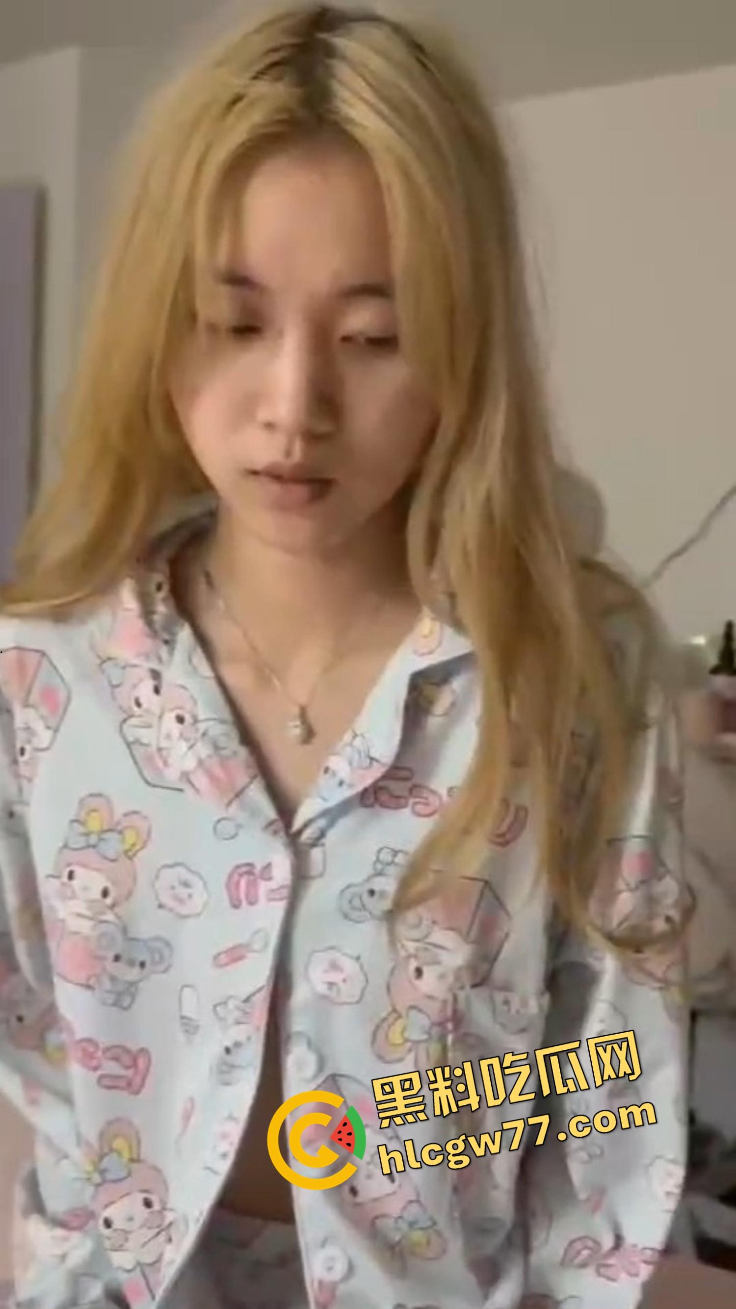 重庆高颜值女网红一边装处女一边玩出轨，两段说辞打脸， 一次出来卖和第二次出来卖的故事？  第12张