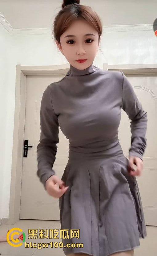 快手反差网红【武霖儿】私人定制视频流出,露脸自慰骚的一批妥妥的精液容器,内容炸裂!! 第5张 快手反差网红【武霖儿】私人定制视频流出,露脸自慰骚的一批妥妥的精液容器,内容炸裂!! 第5张