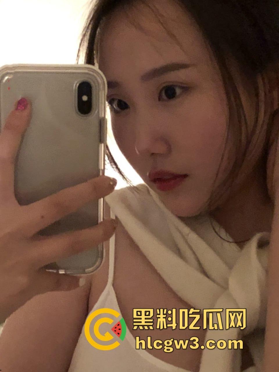 云南大三学姐 刘晓琳 白天是温柔学姐夜晚却是很少母狗 人送外号校园公交车！  第9张