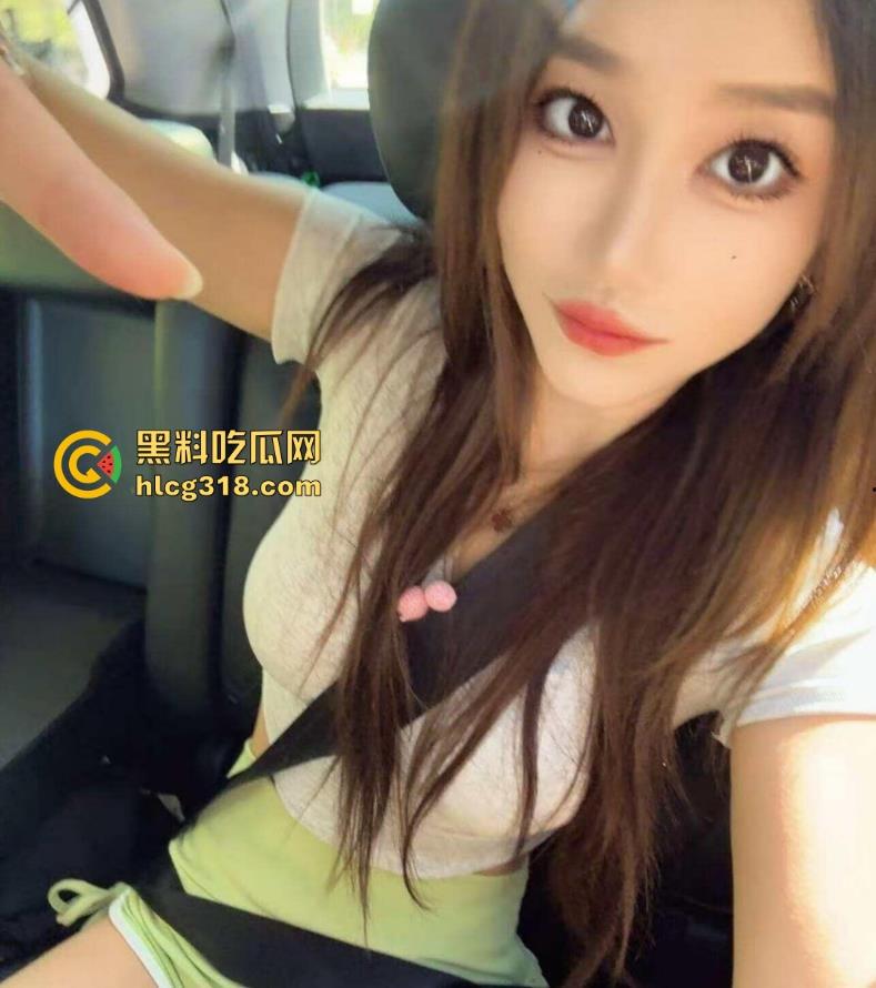 三亚沙滩情侣户外当众野战，精虫上脑被偷拍视若无睹继续干，吹着海风操着自己心爱的女人！  第3张