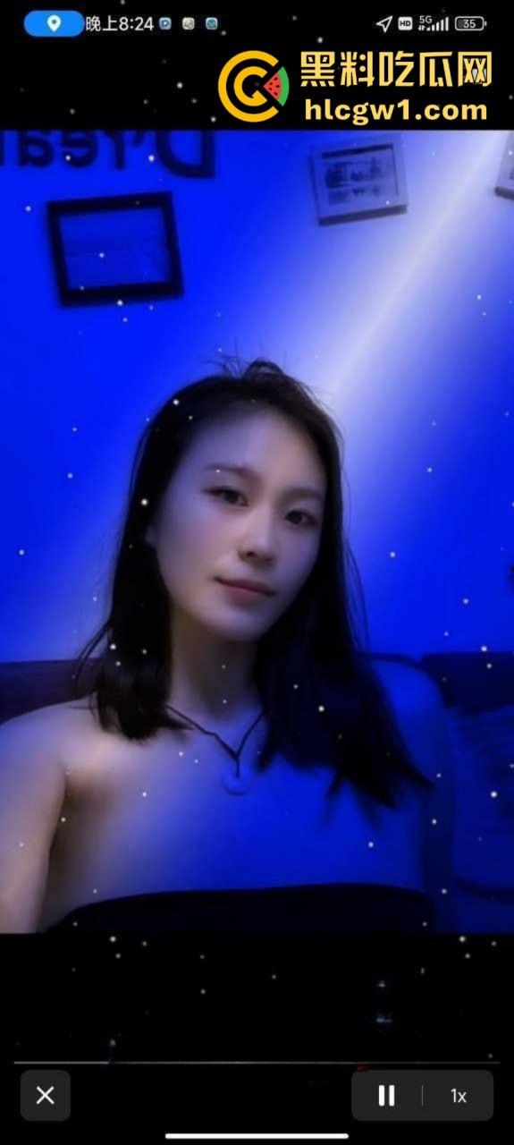 独家曝光！快手福利主播【胸照样凶】表面直播擦边 私底下粉丝付费一对一来者不拒 直接开会议视频裸聊自慰抠逼！  第12张