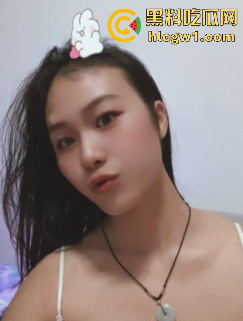 独家曝光！快手福利主播【胸照样凶】表面直播擦边 私底下粉丝付费一对一来者不拒 直接开会议视频裸聊自慰抠逼！  第14张