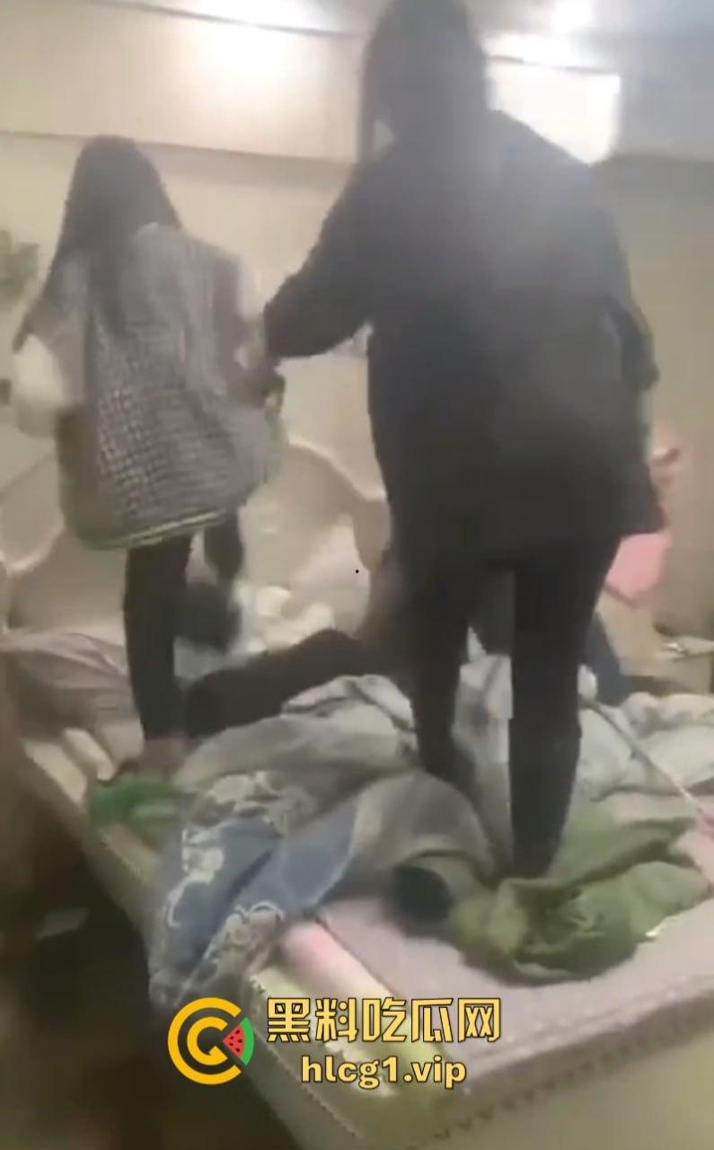 齐齐哈尔市甘南县16岁少女  【李鑫蕊】 遇围殴霸凌 用棍子打脸砸头 霸凌事件啥时候能停止啊！ 第6张