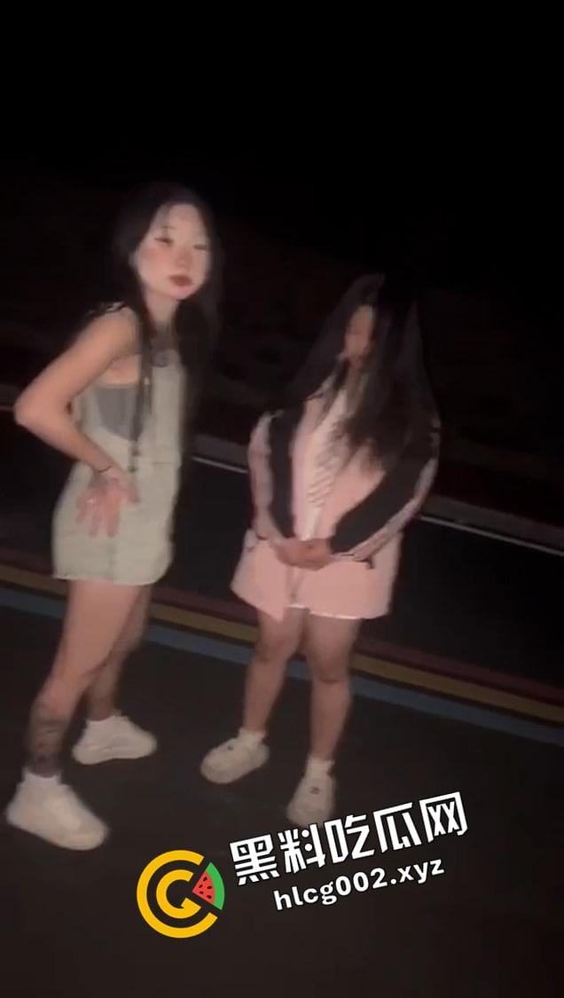 河南新县女孩被霸凌原视频  扇脸 吃烟头 飞踹 精神小妹们下手太狠了 第5张