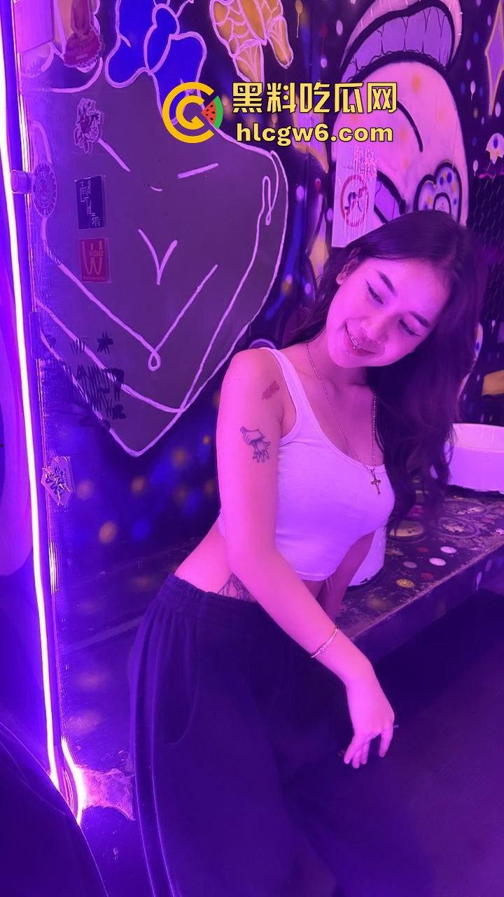 酒吧艳遇越南美人『Nana』妩媚动人回酒店，卸妆后略有落差却靠娇喘微哼扳回一城，这异域风情让人难忘！  第4张