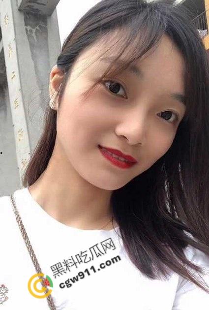 南京市星辉高级中学英语老师夏宁莹出轨丑闻曝光：高超口活迷倒校长，夜夜加班呻吟不止  第3张