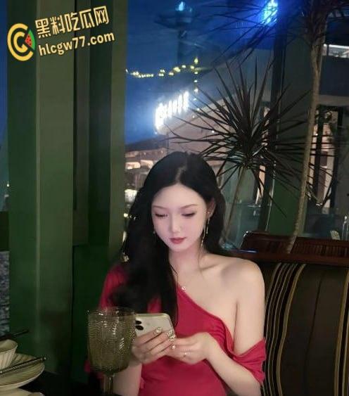 抖音网红【rssss】不雅视频曝光 极品健身女神被金主拿下 一对无敌大奶甩个不停  第5张