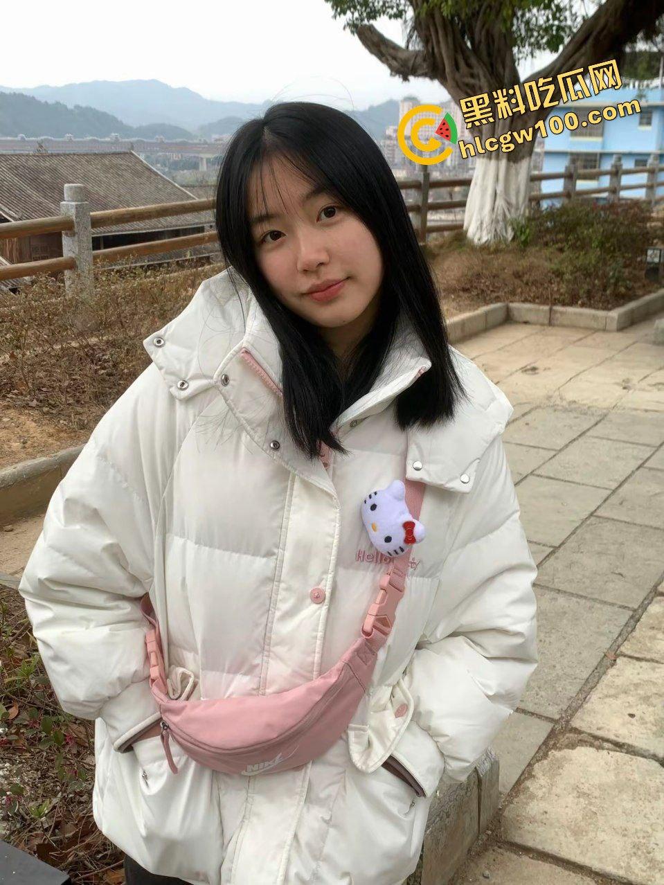 江西吉安肉感炮台短发反差骚母狗『何惠珍』抠逼猛塞淫穴 激烈草逼后入大汗淋漓！原创独家流出！  第7张