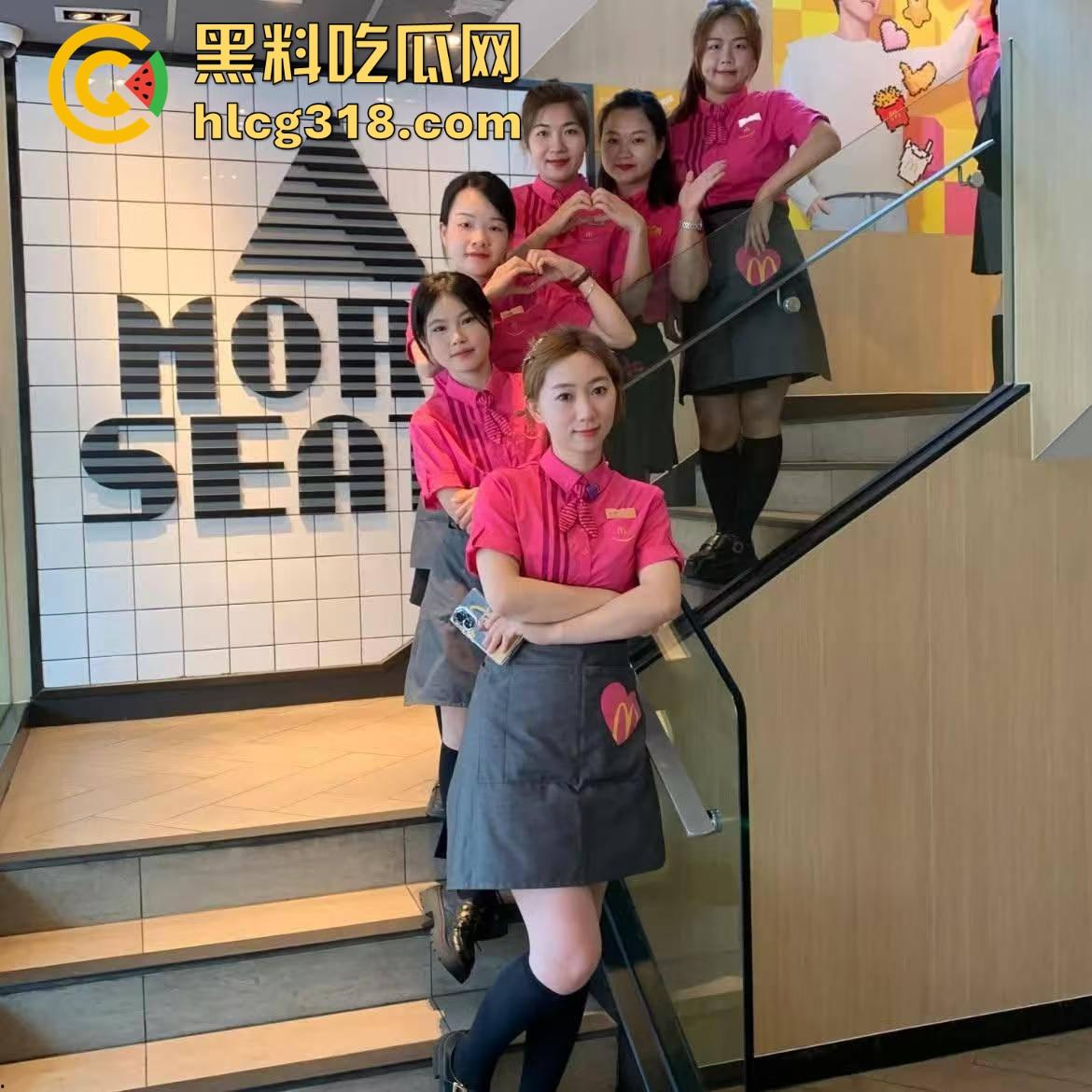 约炮南宁火车站麦当劳女服务员！脱下工作制服没想到身材这么有料，无套内射，麦当劳确实好吃！  第4张