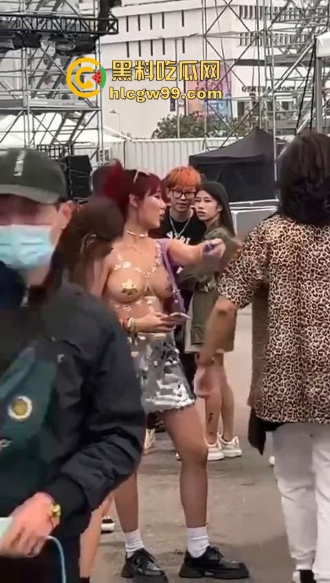 海口电音节小仙女玩得真花，乳贴当衣服半裸晃奶，这是货比三家，方便海王们精挑细选精准下单？  第10张