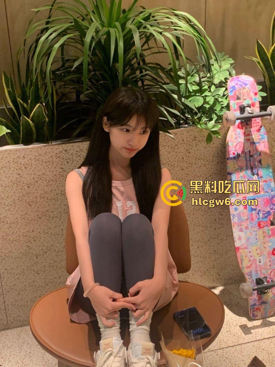 石家庄拜金人妻【林科汝】背着老公借口住闺蜜家，深夜出来陪两开路虎哥们3P，伺候得人骨头都酥了LV到手！  第7张