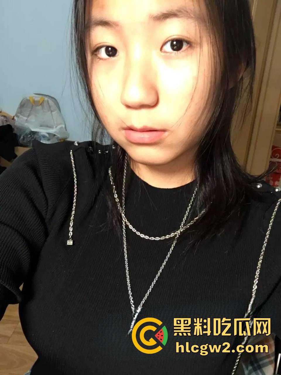 宁夏大学回族【马婷婷】校园骚鸡逼黑瘾大,全校大一到大四男生轮番上阵免费白嫖爽! 第1张 宁夏大学回族【马婷婷】校园骚鸡逼黑瘾大,全校大一到大四男生轮番上阵免费白嫖爽! 第1张