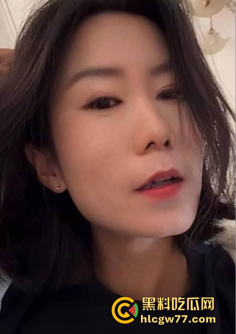 高校女校长勾引学生 私拍小视频被家长群曝光 被学生当母狗狠狠乱操 反差感直接拉满! 第5张 高校女校长勾引学生 私拍小视频被家长群曝光 被学生当母狗狠狠乱操 反差感直接拉满! 第5张