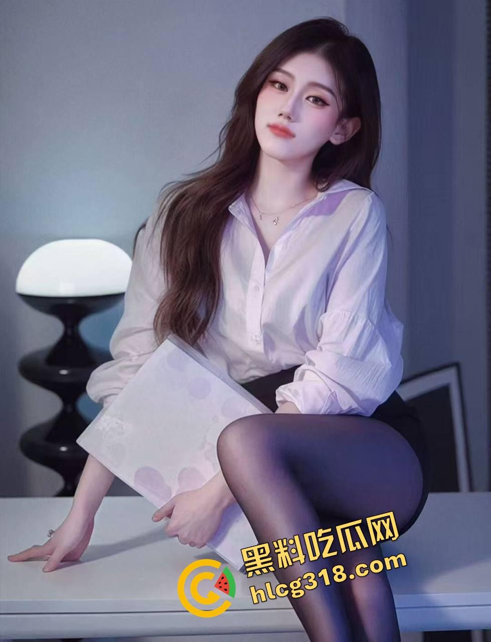 广州天河JK妹子喝断片开始通灵完成任务,真空掀裙坐闺蜜腿上磨逼,屁股一扭直接把旁边哥们干自闭了! 第1张 广州天河JK妹子喝断片开始通灵完成任务,真空掀裙坐闺蜜腿上磨逼,屁股一扭直接把旁边哥们干自闭了! 第1张