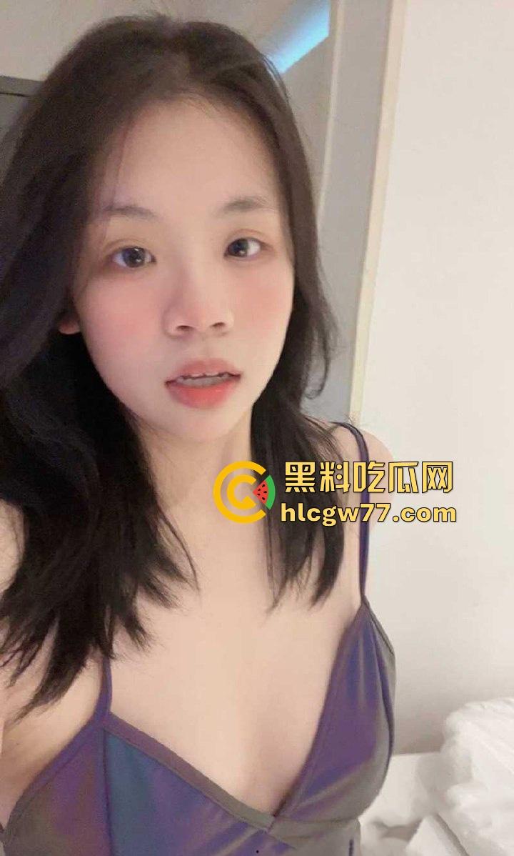 广东肇庆华商学院骚母狗【严宇淇】出轨炮友 前男友将其大量私照泄露,清纯学妹背地竟是鸡巴套子 第3张 广东肇庆华商学院骚母狗【严宇淇】出轨炮友 前男友将其大量私照泄露,清纯学妹背地竟是鸡巴套子 第3张