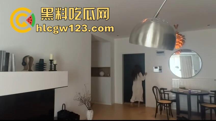 异地情侣民宿相见 包都还没放下就见面先舔一下 独特的见面方式 第三次世界大战一触即发! 第3张 异地情侣民宿相见 包都还没放下就见面先舔一下 独特的见面方式 第三次世界大战一触即发! 第3张