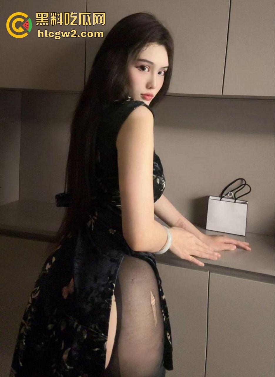 明星颜值尤物【胡慧茹】酒店玩露出被金主强塞搞，奶子晃得爽叫连连！露骨现场劲爆到极致！  第14张