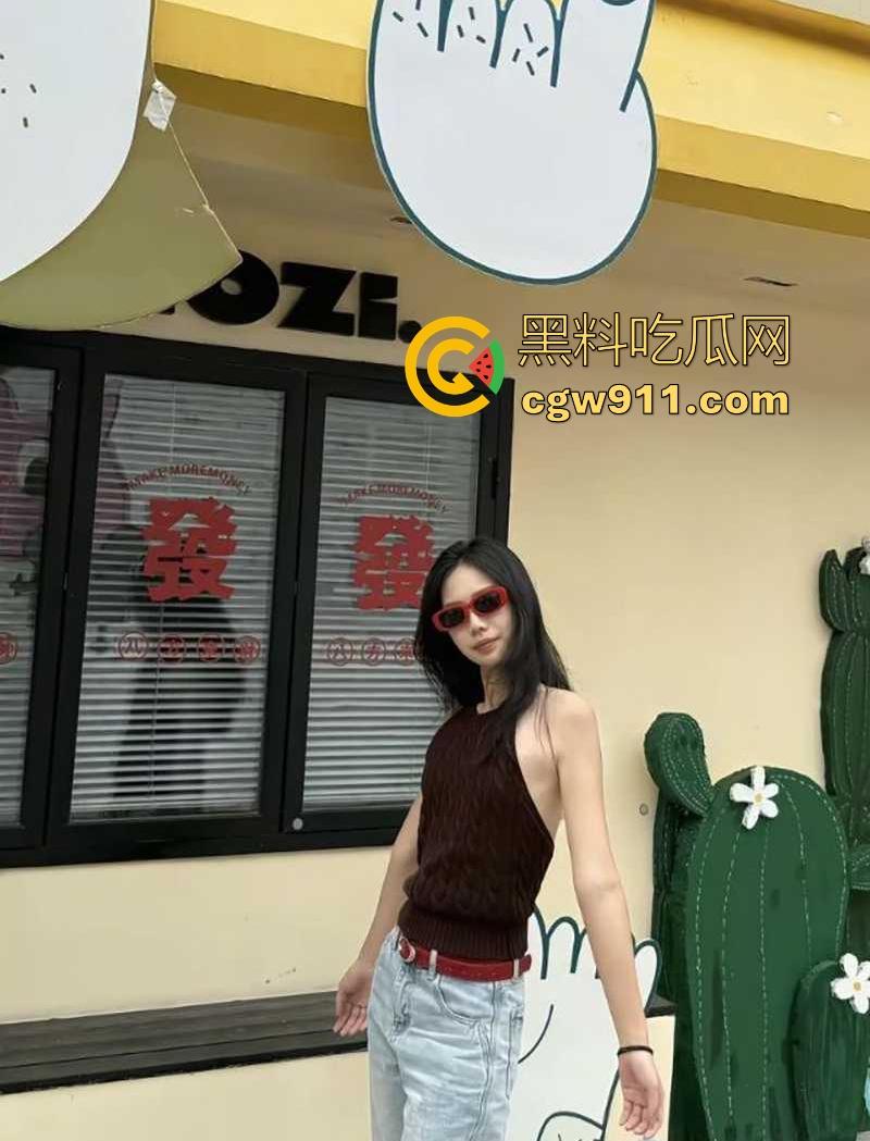 约炮上海电力大学社团美女主席,高颜值极品女大,约炮成瘾拍自慰淫片撩骚,被炮友操的淫水直流! 第1张 约炮上海电力大学社团美女主席,高颜值极品女大,约炮成瘾拍自慰淫片撩骚,被炮友操的淫水直流! 第1张