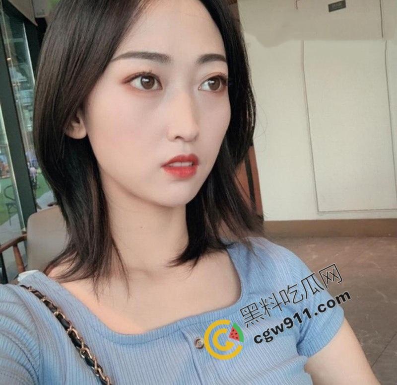 陕西西安极品绿帽夫妻疯狂酒店约炮!娇妻美乳嫩穴被双管齐下,大屌男把骚妻操到浑身颤抖淫水狂流,刺激不已 第1张 陕西西安极品绿帽夫妻疯狂酒店约炮!娇妻美乳嫩穴被双管齐下,大屌男把骚妻操到浑身颤抖淫水狂流,刺激不已 第1张
