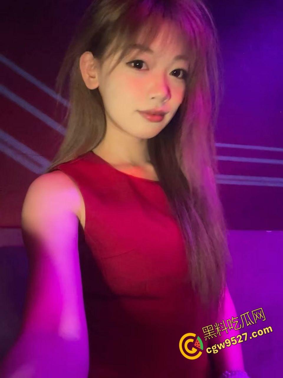 山东青岛平度舞蹈生【郑媛菲】,背着异地恋男友酒吧鬼混,多次酒吧厕所打炮,这身材妥妥的炮机! 第2张 山东青岛平度舞蹈生【郑媛菲】,背着异地恋男友酒吧鬼混,多次酒吧厕所打炮,这身材妥妥的炮机! 第2张