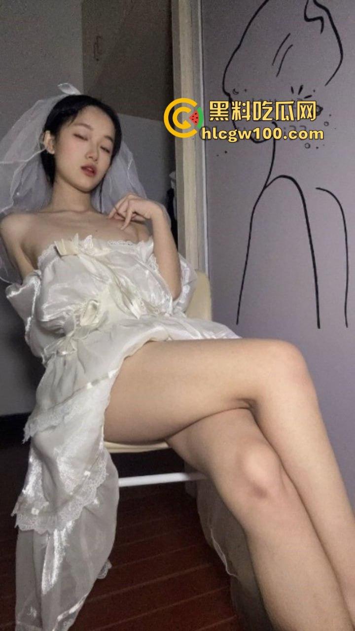 推特高颜值清纯小妹【胡椒籽】小小年纪不学好 学人家拍大尺度福利视频 真是欠肏! 第11张 推特高颜值清纯小妹【胡椒籽】小小年纪不学好 学人家拍大尺度福利视频 真是欠肏! 第11张