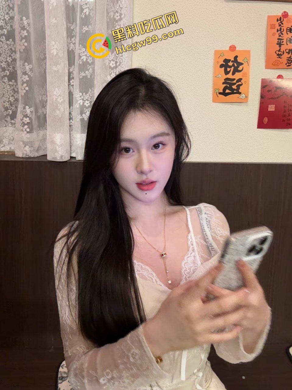 天津高校反差骚鸡学生妹【唐雅】下海做鸡兼职酒店1千一夜淫荡性爱,单手撸管精液直喷!独家曝光! 第2张 天津高校反差骚鸡学生妹【唐雅】下海做鸡兼职酒店1千一夜淫荡性爱,单手撸管精液直喷!独家曝光! 第2张