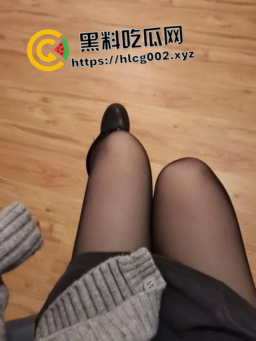 四川大学汉语言专业女大学生的私密时刻 没有反差 24小时的骚 爆操视频被男友流出  第5张