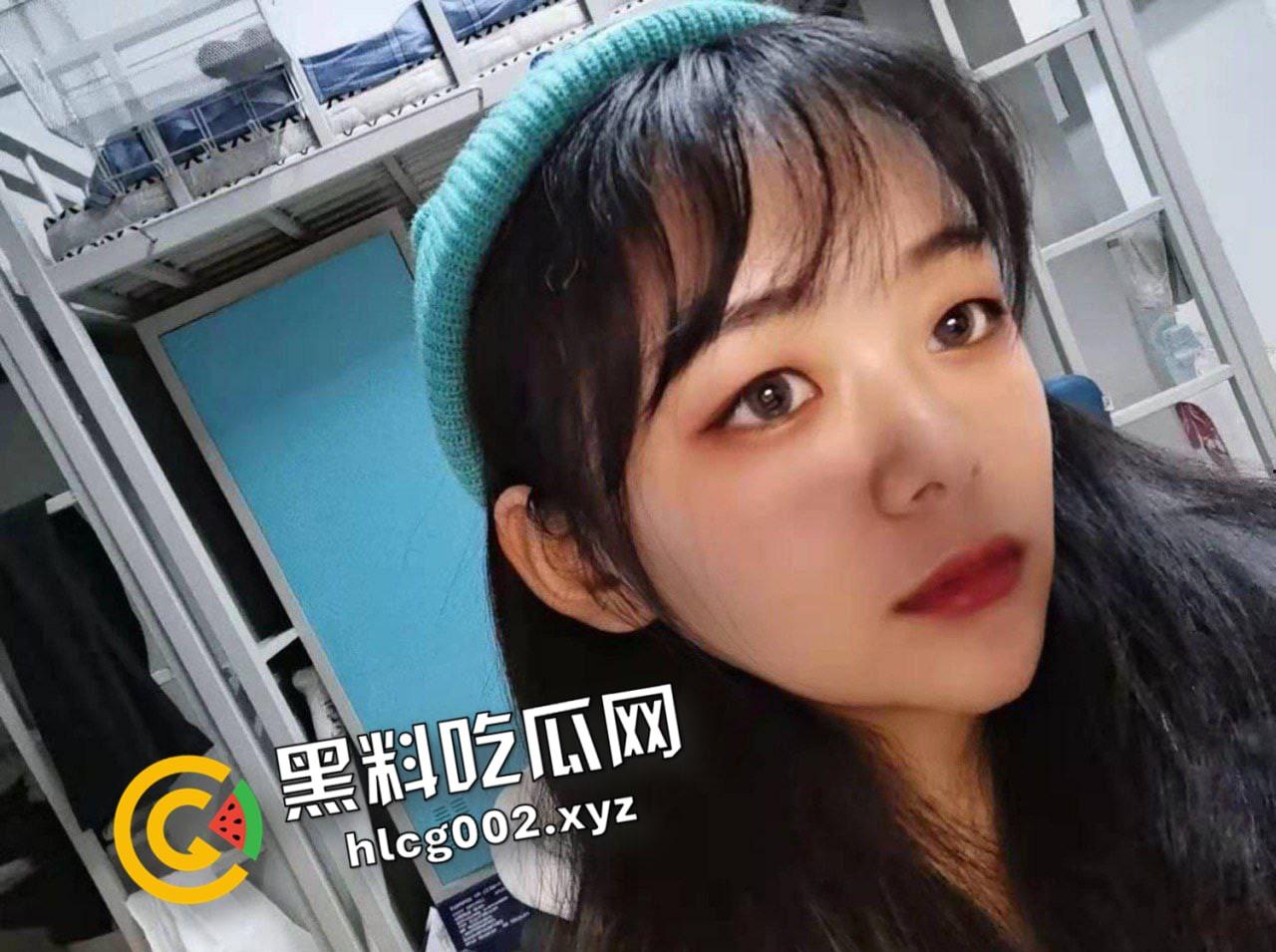 四川大学汉语言专业女大学生的私密时刻 没有反差 24小时的骚 爆操视频被男友流出  第6张