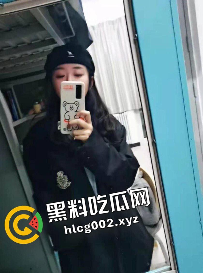 四川大学汉语言专业女大学生的私密时刻 没有反差 24小时的骚 爆操视频被男友流出  第9张