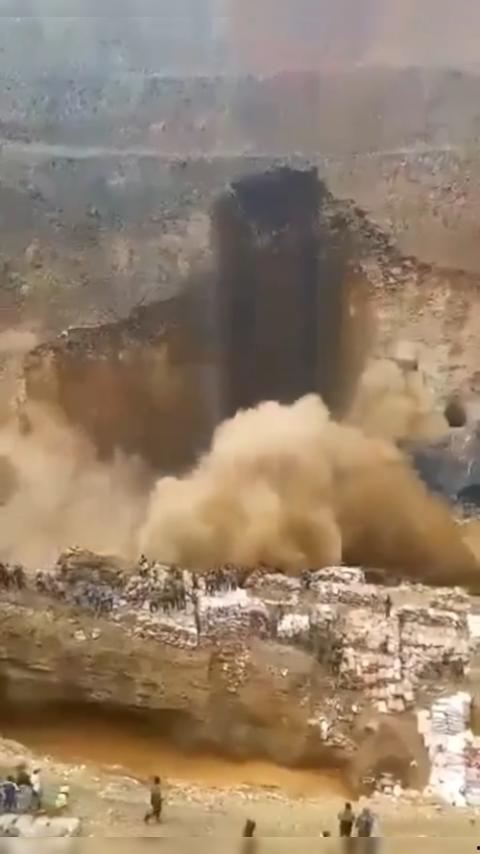 惊天摄魄！非洲刚果铜矿场坍塌惨剧：80人惨被活埋葬身矿场，挖掘机疯狂清尸，尸骨遍野！  第3张