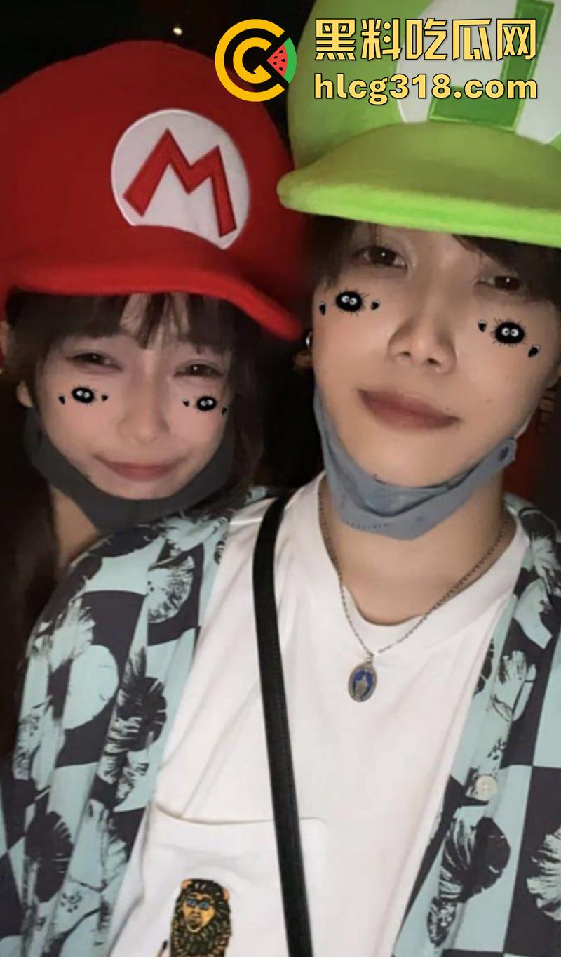 日本地下偶像团体,薛丁格的狗成员【莫娜酱】蜂腰大奶超极品,被男友爆出性爱视频 第1张 日本地下偶像团体,薛丁格的狗成员【莫娜酱】蜂腰大奶超极品,被男友爆出性爱视频 第1张