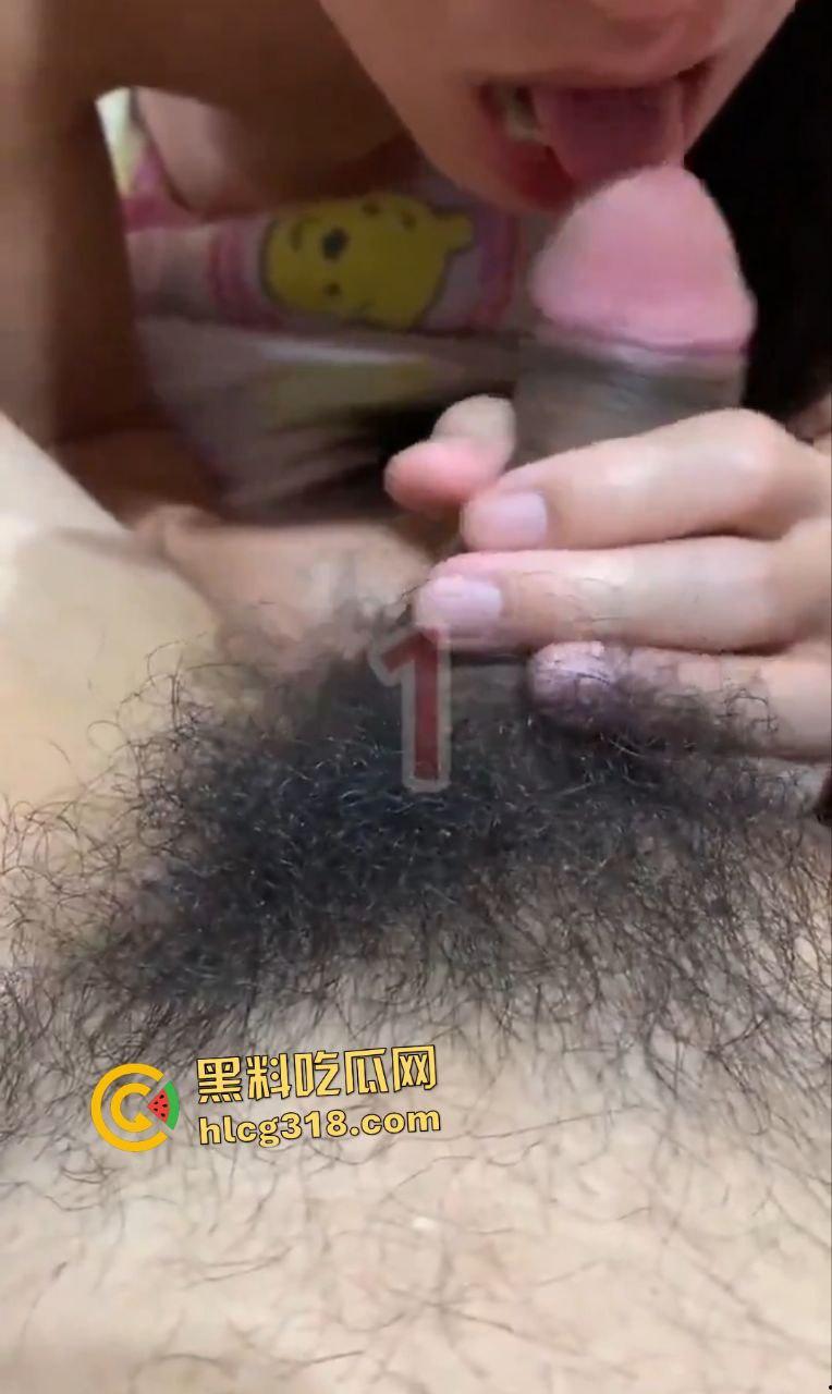 面具人妻熟女偷情神技炸裂!舔鸡巴吞精如行云流水,手速堪比单身十八年! 第1张 面具人妻熟女偷情神技炸裂!舔鸡巴吞精如行云流水,手速堪比单身十八年! 第1张