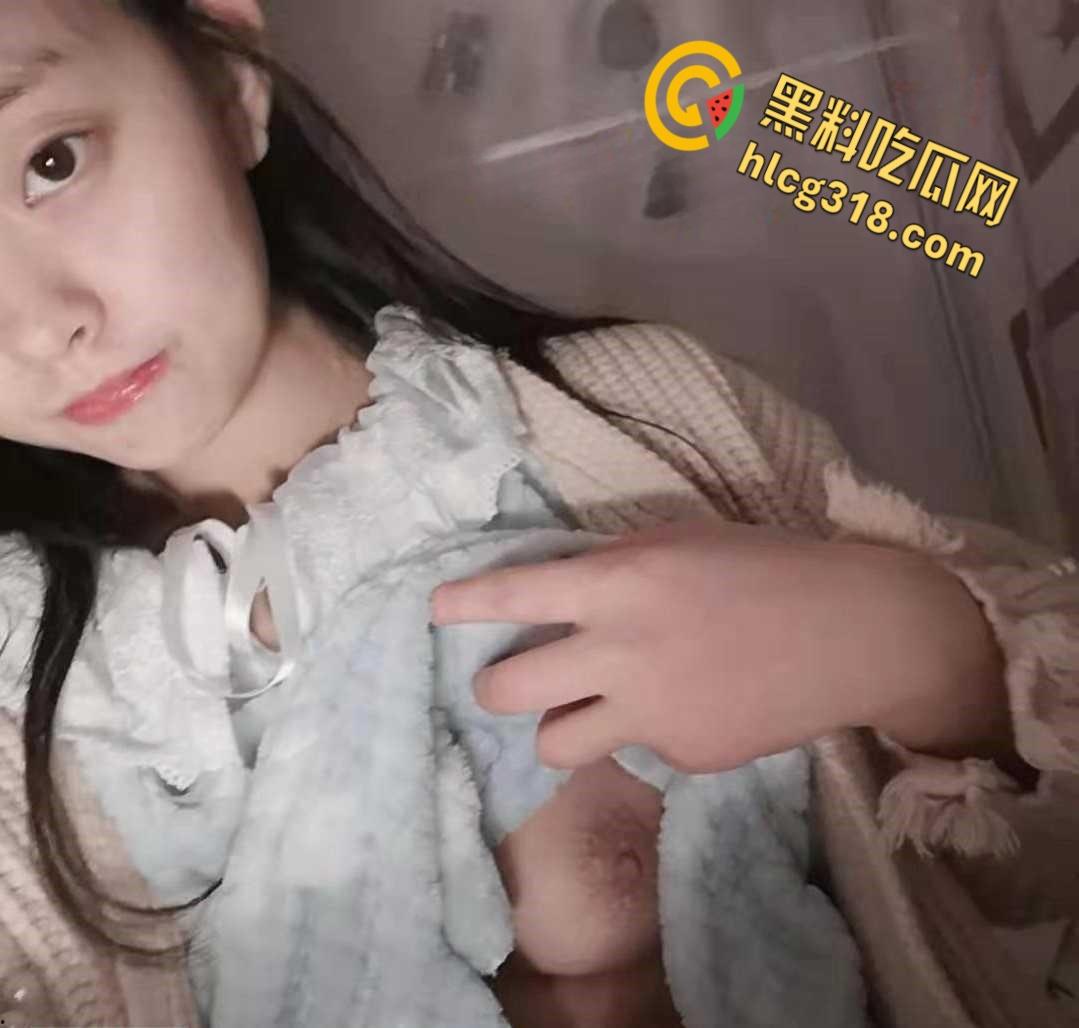 卫校嫩妹拜金女【小柒酱】,清纯反差小白虎 ,为了奢侈生活被金主包养, 甘愿做其母狗! 第3张 卫校嫩妹拜金女【小柒酱】,清纯反差小白虎 ,为了奢侈生活被金主包养, 甘愿做其母狗! 第3张