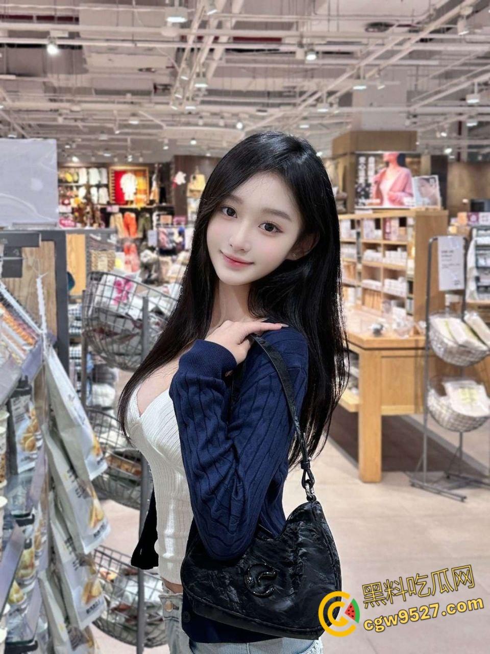 妹妹探望生病的哥哥,决定帮哥哥放松放松身体,性感肉丝玉足足交,被哥哥后入暴力抽插粉穴 ! 第1张 妹妹探望生病的哥哥,决定帮哥哥放松放松身体,性感肉丝玉足足交,被哥哥后入暴力抽插粉穴 ! 第1张