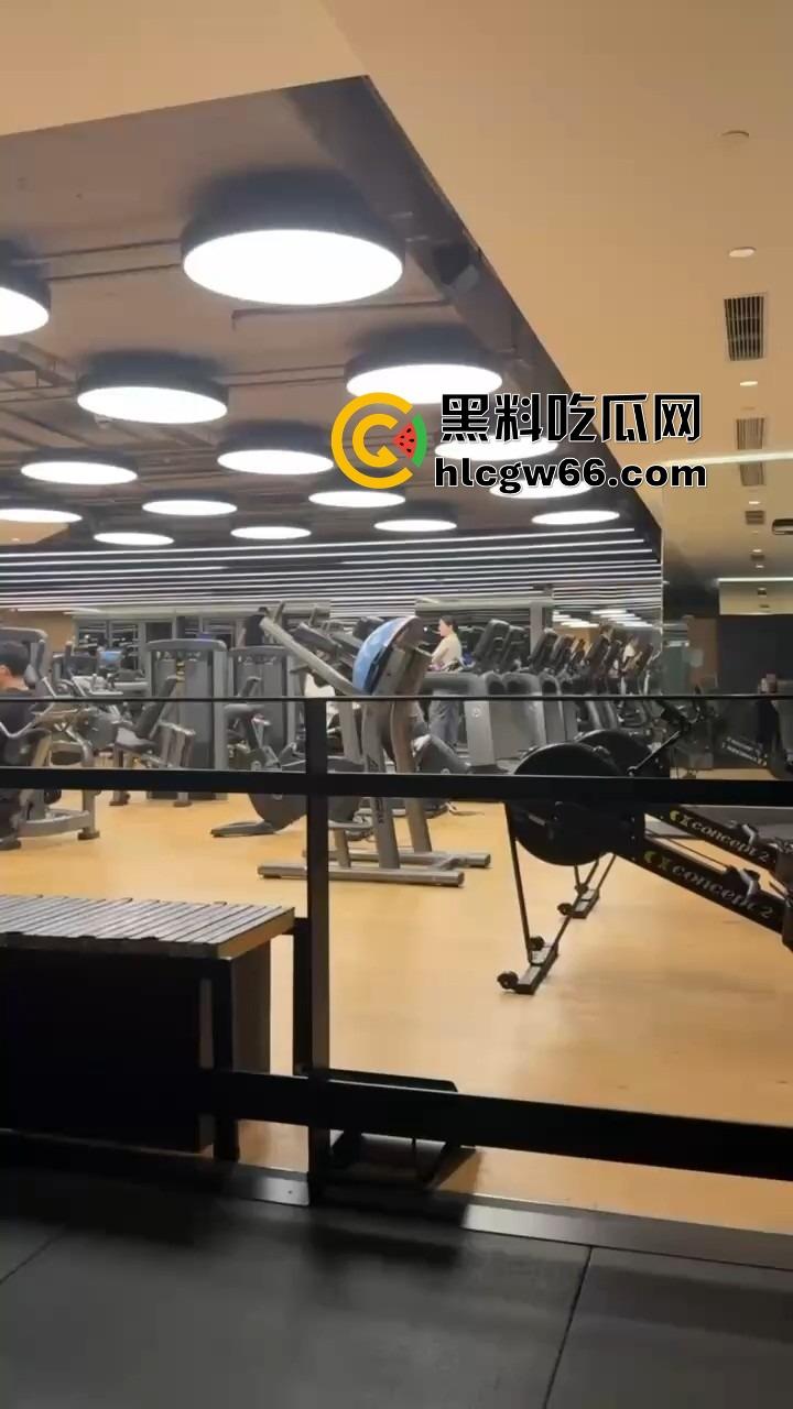 成都小仙女健身房被基佬狂骂,母0攻击性拉满,气得要报警,炸裂的一批! 第6张 成都小仙女健身房被基佬狂骂,母0攻击性拉满,气得要报警,炸裂的一批! 第6张