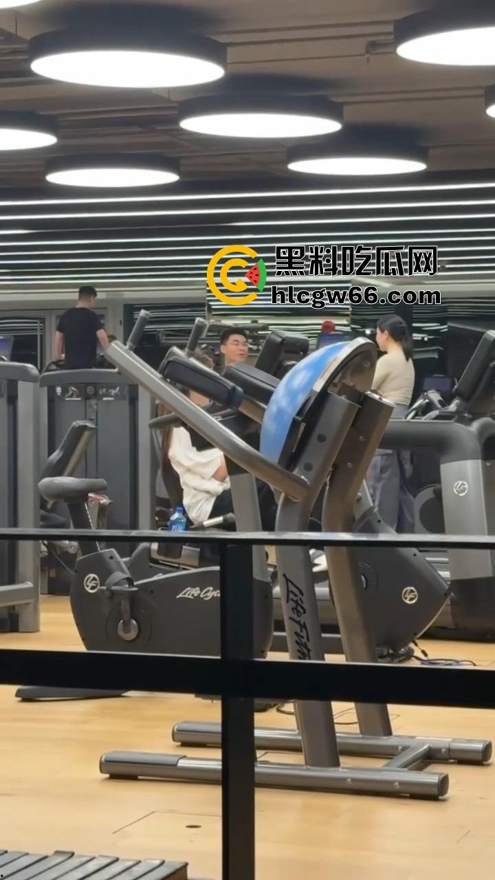 成都小仙女健身房被基佬狂骂,母0攻击性拉满,气得要报警,炸裂的一批! 第7张 成都小仙女健身房被基佬狂骂,母0攻击性拉满,气得要报警,炸裂的一批! 第7张