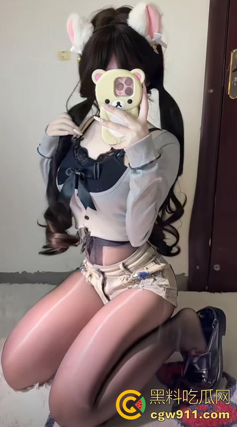 抖音嫩妹女菩萨【笨蛋小鱼】,大奶长腿身材极品,竟下海做福利姬,大号阳具爆插嫩穴,福利视频流出! 第3张 抖音嫩妹女菩萨【笨蛋小鱼】,大奶长腿身材极品,竟下海做福利姬,大号阳具爆插嫩穴,福利视频流出! 第3张