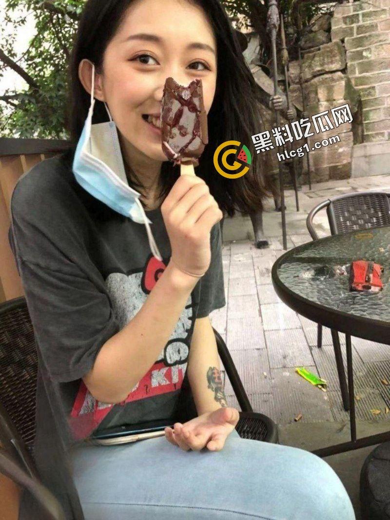 广东女子职业学院『林慧敏』高挑性感身材 穿黑丝校外被土豪看上 处上对象天天操 第1张 广东女子职业学院『林慧敏』高挑性感身材 穿黑丝校外被土豪看上 处上对象天天操 第1张