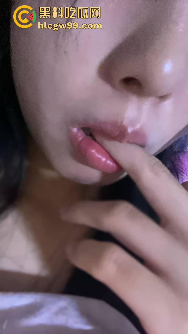 安徽合肥【赵欣】网调视频火了,骚母狗自慰抠嫩穴淫水四溢,骚逼拉丝让人绷不住! 第5张 安徽合肥【赵欣】网调视频火了,骚母狗自慰抠嫩穴淫水四溢,骚逼拉丝让人绷不住! 第5张