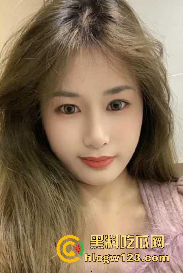 海角大神漂亮表姐 与极品表姐乱伦性爱 猛烈抽插白浆四溢 诱人玉足狂擦粗茎！  第2张