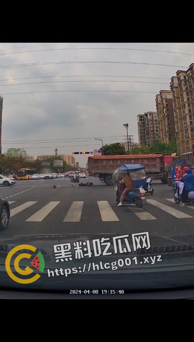 北京联华车祸事件！人被碾碎成渣  心脏掉出来还在跳动 现场心动画面流出 血腥慎点 第5张